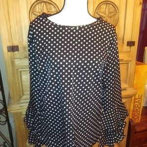 Black & white blouse